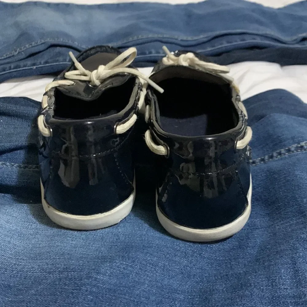 Cole Haan women's Navy Blue Dock Shoes size 7